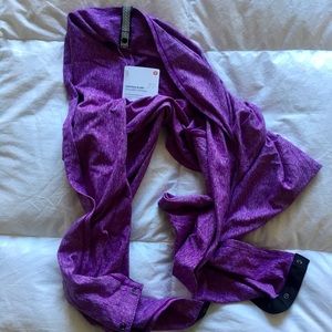 Lululemom vinyassa scarf